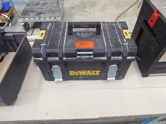 Used DeWalt Plastic tool box for Sale (Auction Premium) | NetBid Industrial Auctions