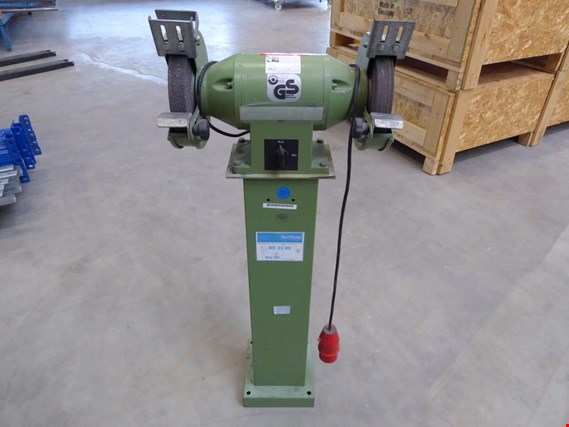 Used Elektra Beckum SL200 Double bench grinder for Sale (Auction Premium) | NetBid Industrial Auctions