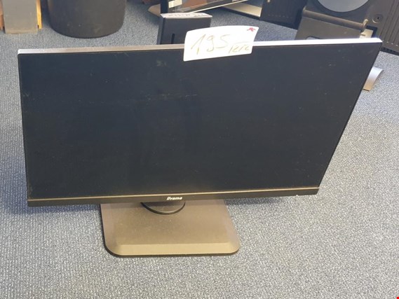 Used Dell und Ilyama 2 Computer monitors for Sale (Auction Premium) | NetBid Industrial Auctions