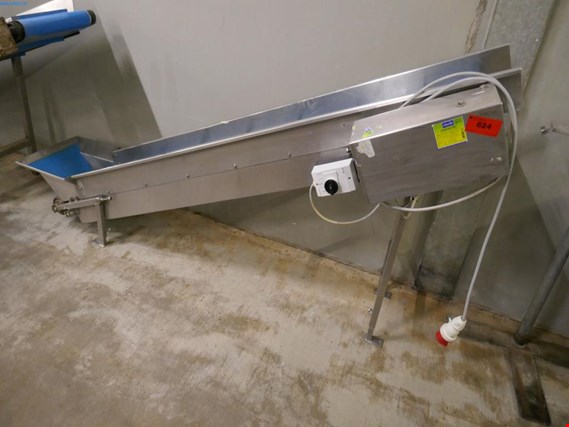 Used Turatti Inclined conveyor belt for Sale (Auction Premium) | NetBid Industrial Auctions