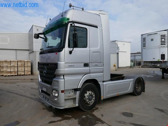 Used Mercedes Benz DB 1844 LS 4x2 Actros TRUCK for Sale (Auction Premium) | NetBid Industrial Auctions