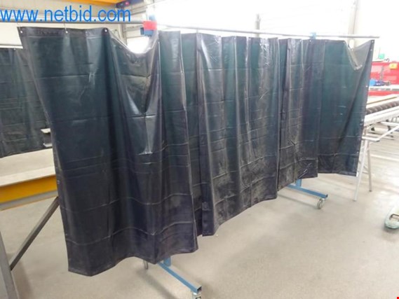 Used 2 mobile welding curtains for Sale (Auction Premium) | NetBid Industrial Auctions
