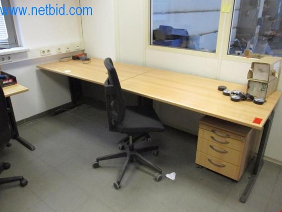4 Desks (Auction Premium) | NetBid España