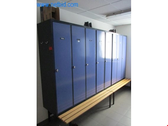 Used 4 Metal lockers for Sale (Auction Premium) | NetBid Industrial Auctions