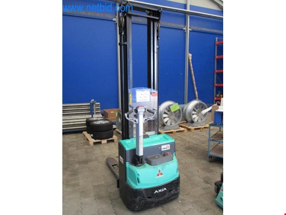 Used Mitsubishi SBP12N2 Electric pedestrian pallet truck for Sale (Auction Premium) | NetBid Industrial Auctions