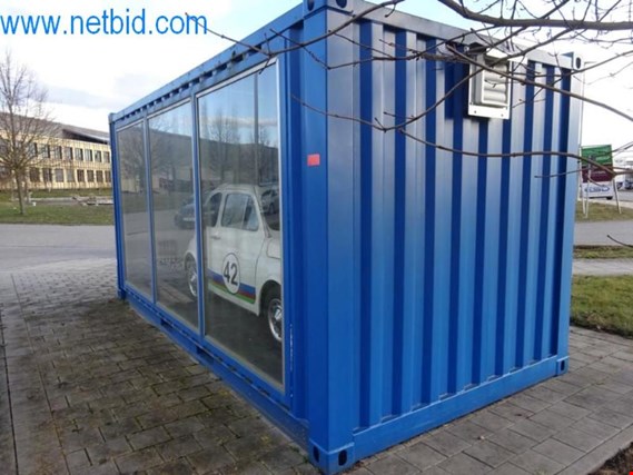 Used 20" exhibition container (WITHOUT car Fiat!) for Sale (Auction Premium) | NetBid Industrial Auctions