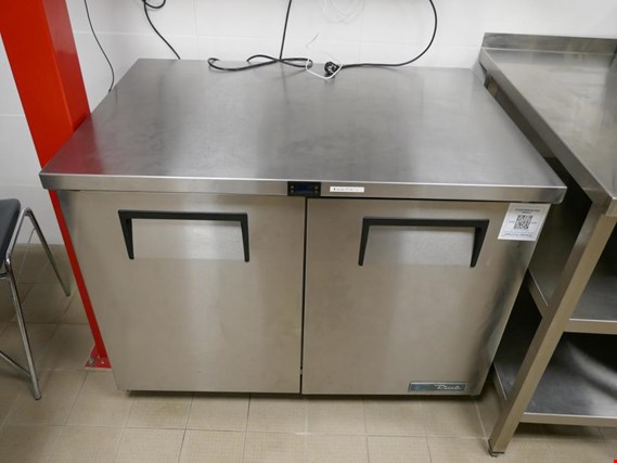 Used True TUC-48-HC mobile underbench freezer - surcharge subject to change for Sale (Auction Premium) | NetBid Industrial Auctions