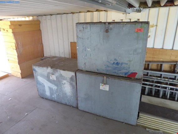 Used 3 Wooden tool boxes for Sale (Trading Premium) | NetBid Industrial Auctions