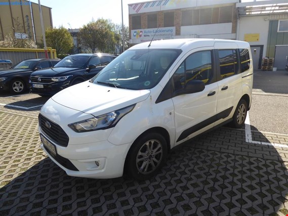 Used Ford Tourneo Connect Van - surcharge with reservation according to §168 for Sale (Auction Premium) | NetBid Industrial Auctions