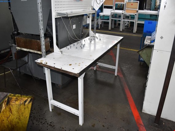 Used Assembly workstation for Sale (Auction Premium) | NetBid Industrial Auctions