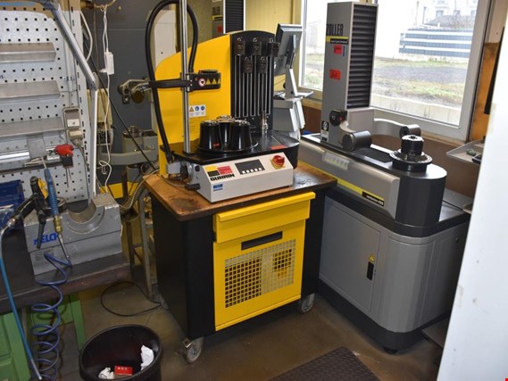 Used Gühring GSS2000 Tool shrinking device for Sale (Auction Premium) | NetBid Industrial Auctions