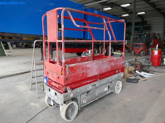 Used Haulotte 8 Working platform for Sale (Auction Premium) | NetBid Industrial Auctions