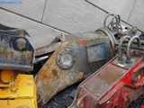 Pulverizer/hydraulic demolition tongs