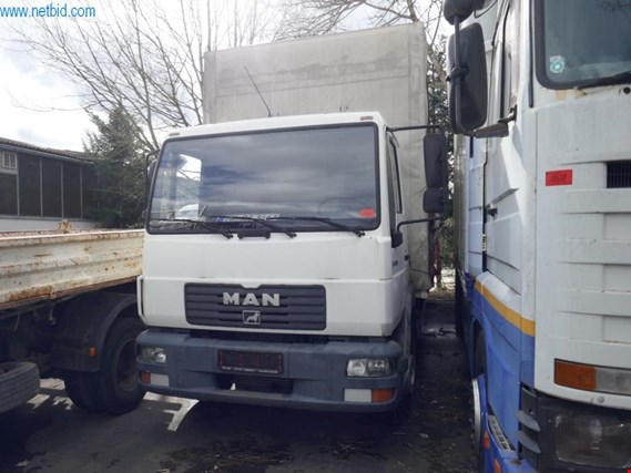 Used MAN LE8.180 Truck for Sale (Auction Premium) | NetBid Industrial Auctions