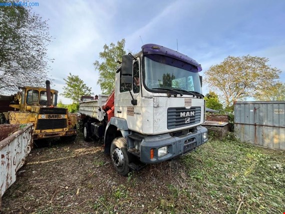 Used MAN FE 360 A, offener Kasten Truck tipper w. loading crane for Sale (Auction Premium) | NetBid Slovenija