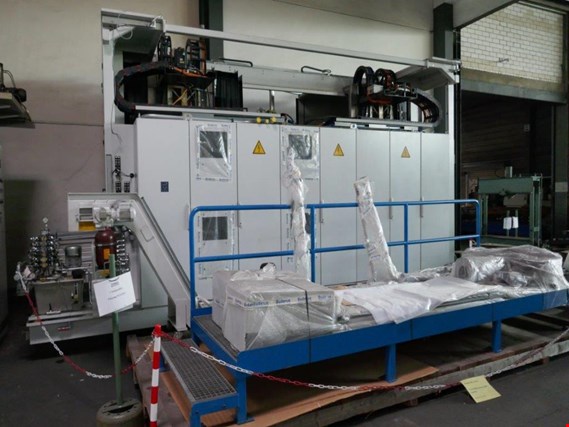 Used Buderus Schleiftechnik CNC 245H-I-2A-12TR Vertical hard machining center/hard turning and grinding machine for Sale (Trading Premium) | NetBid Industrial Auctions
