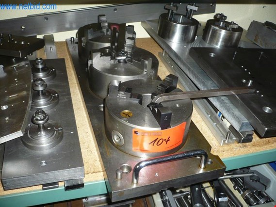 Used 3-fold three-jaw chuck clamping plate for Sale (Auction Premium) | NetBid Industrial Auctions