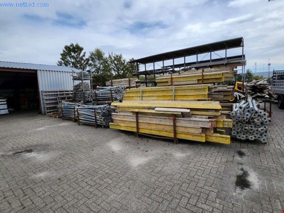 Used 1 Posten Shuttering for Sale (Auction Premium) | NetBid Industrial Auctions