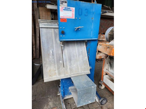 Used Zagro OVBZ500S Vertical band saw for Sale (Auction Premium) | NetBid Industrial Auctions