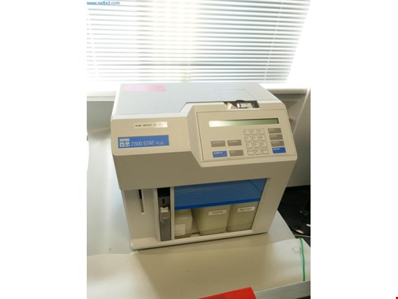Used YSI 2300STAT Plus Glucose/lactose analyzer for Sale (Trading Premium) | NetBid Industrial Auctions
