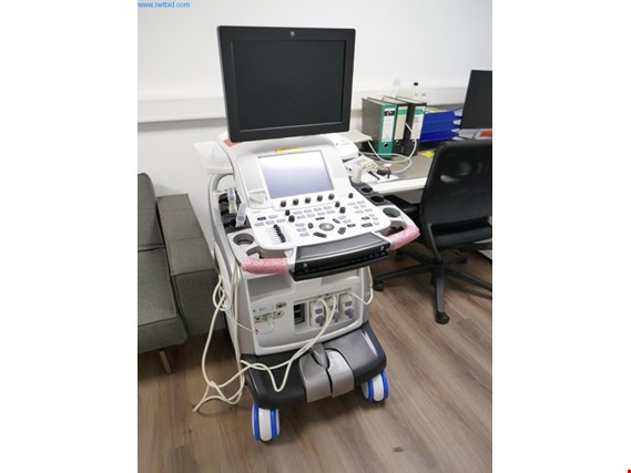 Used GE Vivid E9 Ultrasound device for Sale (Trading Premium) | NetBid Industrial Auctions