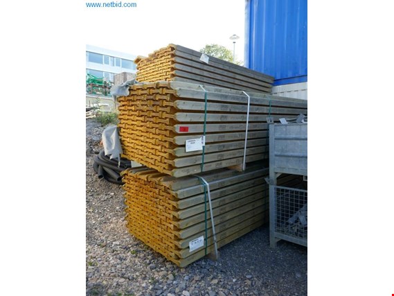 Used Peri VT20 Alpha 20-135 7 Paletten Wooden formwork beams for Sale (Auction Premium) | NetBid Industrial Auctions