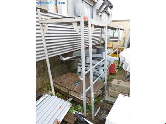 Used Uni-Connect Rolling scaffold for Sale (Auction Premium) | NetBid Industrial Auctions