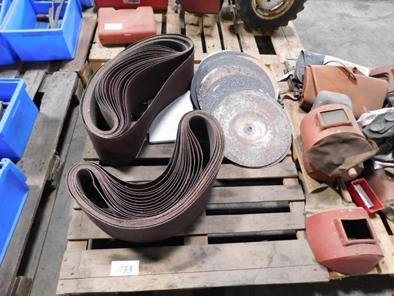 Used 1 Posten Abrasives for Sale (Auction Premium) | NetBid Industrial Auctions