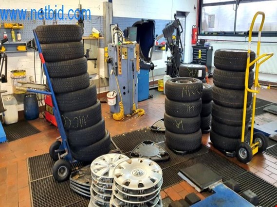 2 Zařízení pro přepravu pneumatik (Auction Premium) | NetBid ?eská republika