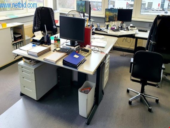 Used 4 Desk/angle combinations (release 01.06.2024) for Sale (Online Auction) | NetBid Industrial Auctions