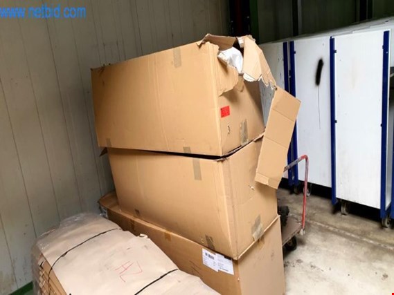 Used 3 Cartons fleece for Sale (Trading Premium) | NetBid Industrial Auctions