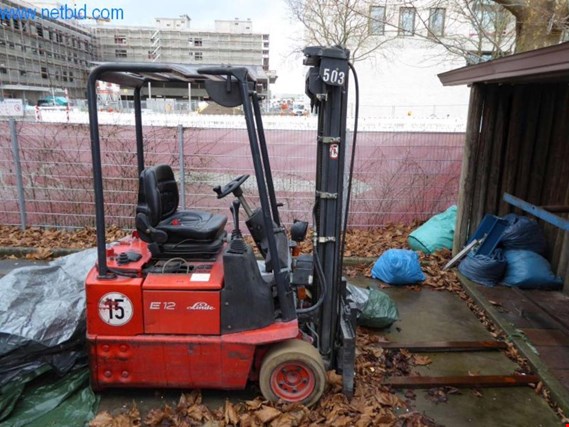 Used Linde E12 Electric forklift truck for Sale (Auction Premium) | NetBid Industrial Auctions