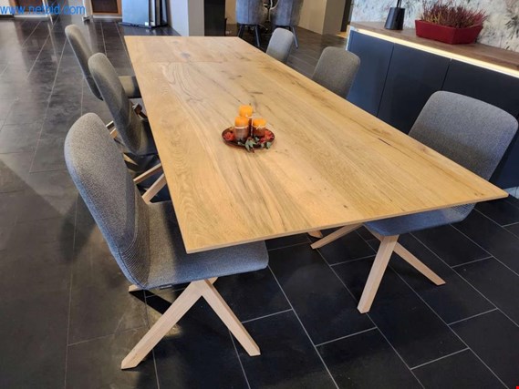 Used Solid wood table (surcharge subject to change) for Sale (Auction Premium) | NetBid Industrial Auctions