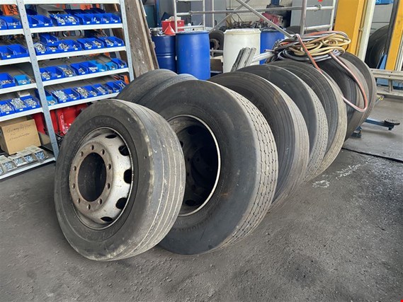 Used 1 Posten Bus/truck tires for Sale (Trading Premium) | NetBid Industrial Auctions