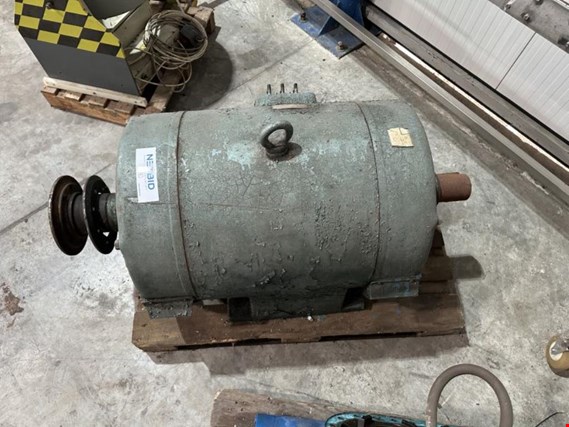 Used SEVER OKT 315 S4 Electric motor for Sale (Auction Premium) | NetBid Industrial Auctions