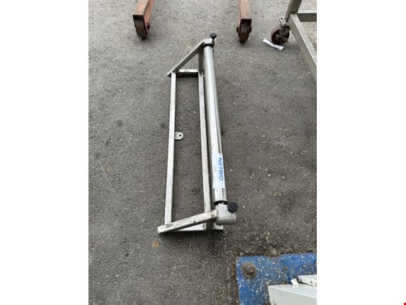 Used Wall bracket for Sale (Auction Premium) | NetBid Industrial Auctions