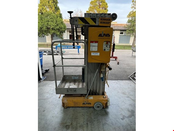 Used GROVE MANLIFT PM31AC Mobile vertical platform for Sale (Auction Premium) | NetBid Industrial Auctions