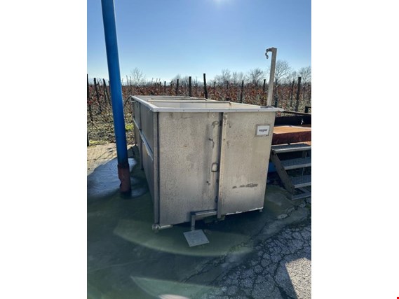 Used Stainless steel bathtub for Sale (Auction Premium) | NetBid Industrial Auctions