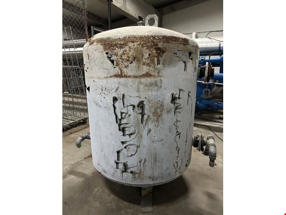 Used Galvanized metal tank for Sale (Auction Premium) | NetBid Industrial Auctions
