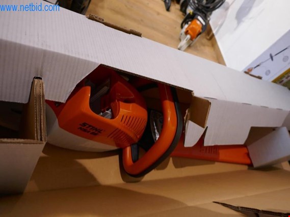Used Stihl HSA 66 Cordless hedge trimmer for Sale (Auction Premium) | NetBid Industrial Auctions
