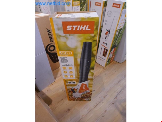 Used Stihl BGA 57 Set Battery blower for Sale (Auction Premium) | NetBid Industrial Auctions