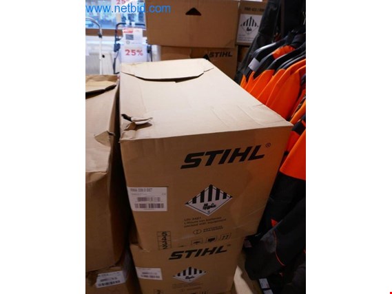 Used Stihl RMA 339.0 Set Cordless lawn mower for Sale (Auction Premium) | NetBid Industrial Auctions