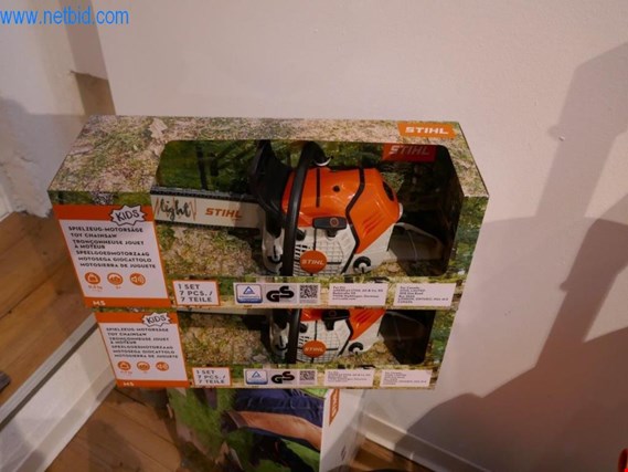 Used Stihl 2 Toy chainsaws for Sale (Auction Premium) | NetBid Industrial Auctions