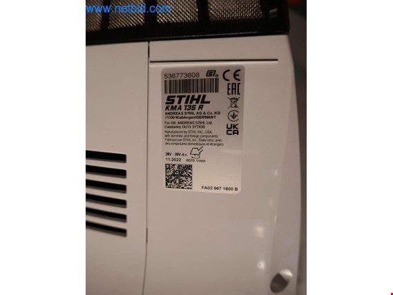 Used Stihl KMA 135 R Battery combination motor for Sale (Auction Premium) | NetBid Industrial Auctions
