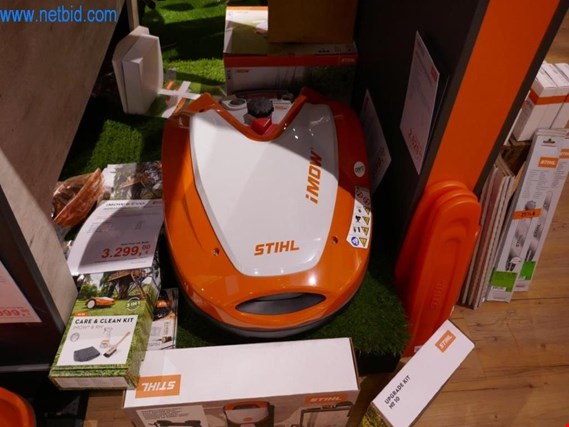 Used Stihl iMOW RMI 632 Robot mower for Sale (Auction Premium) | NetBid Industrial Auctions