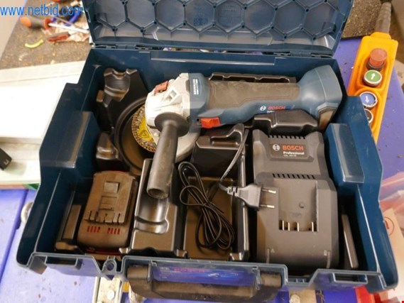 Used Bosch GWS 18V-10 Professionell Cordless angle grinder for Sale (Auction Premium) | NetBid Industrial Auctions