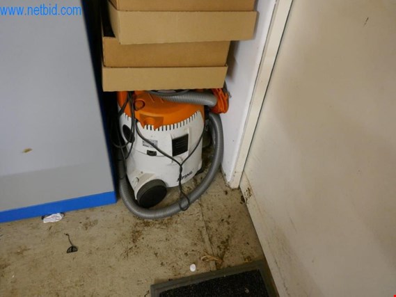 Used Stihl SE 62 Industrial vacuum cleaner for Sale (Auction Premium) | NetBid Industrial Auctions