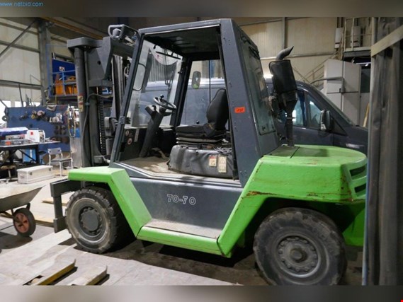 Used Still R70-70 N 4-wheel diesel forklift truck (Later collection) for Sale (Auction Premium) | NetBid Industrial Auctions