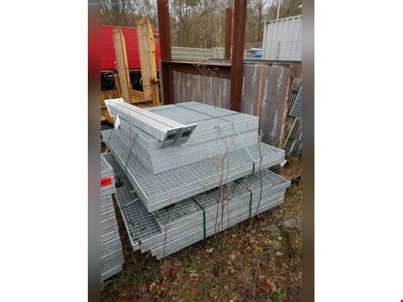 Used 2 Pallets with gratings for Sale (Auction Premium) | NetBid Industrial Auctions