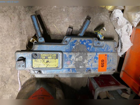 Used TS16 2 Grab hoists for Sale (Auction Premium) | NetBid Industrial Auctions